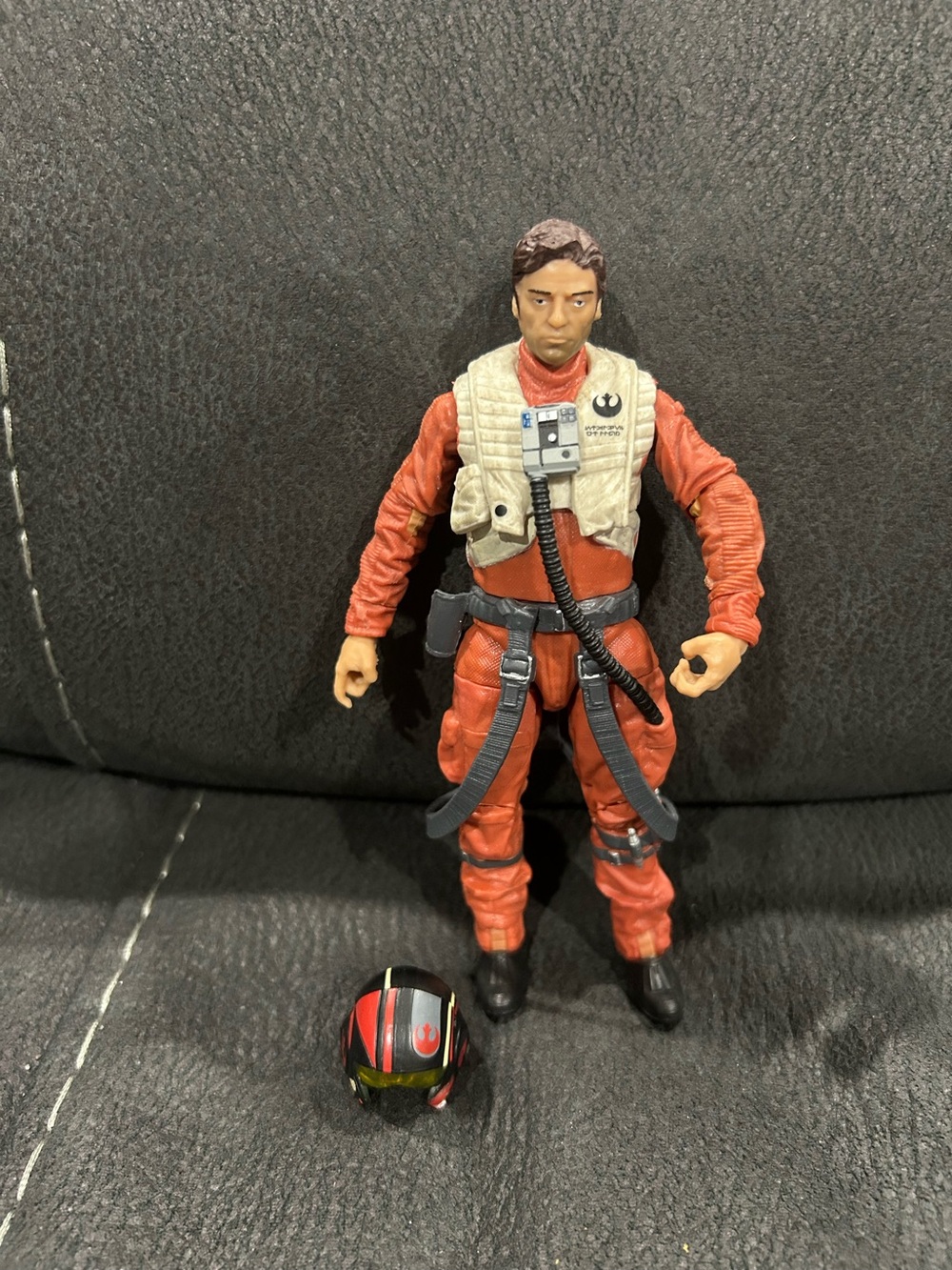 Poe Dameron- Star wars Figure Force Awakens X-Wing Pilot Hasbro - black series